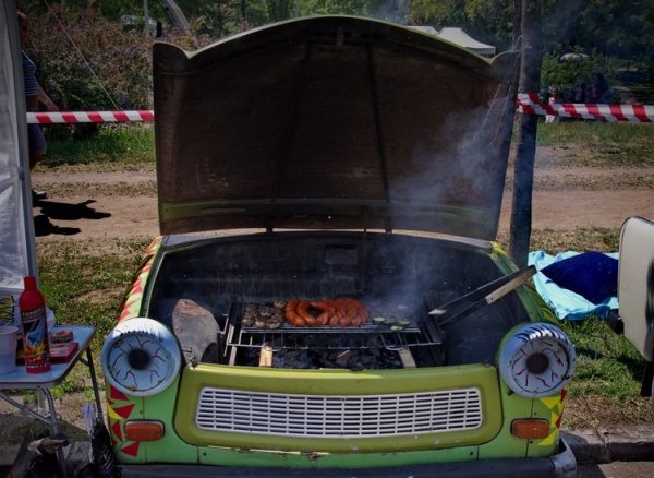 IMGP8885_trabant_grill