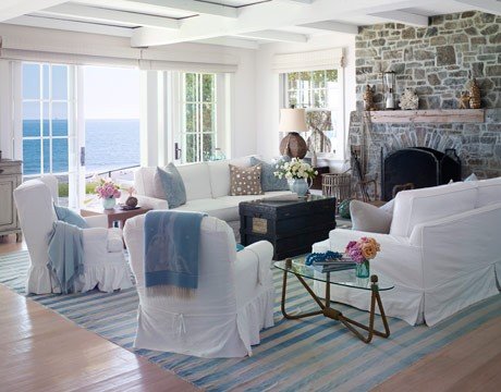 beach-style-house-beautiful-living-room