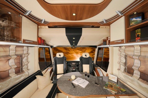 great-vWohnmobil-with-modern-interior-design