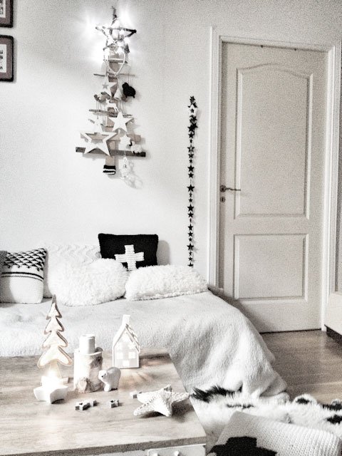 black-and-white-christmas-vignette